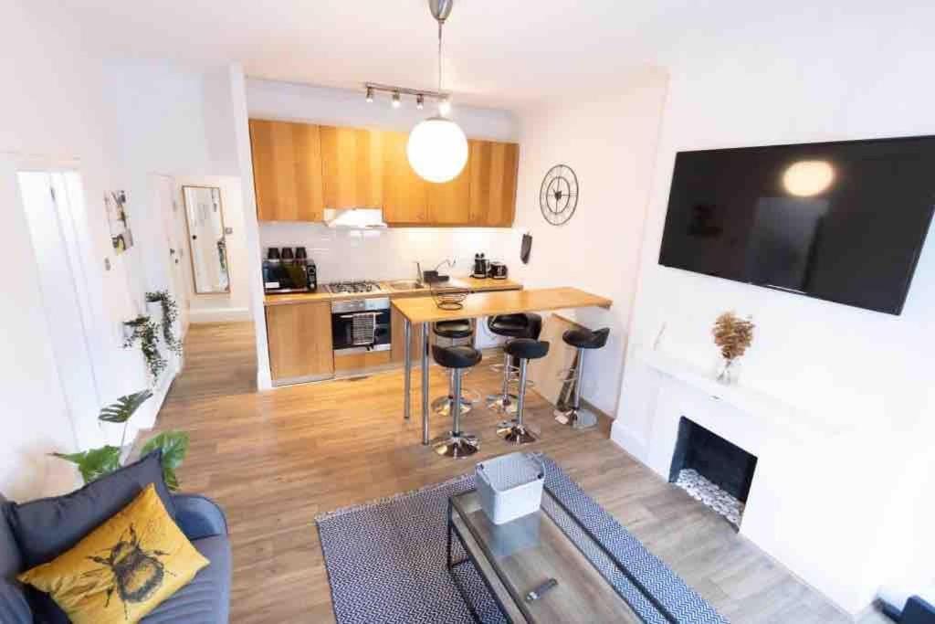 Lovely 2 Bedroom Apartment In Chelsea Sw3 London Kültér fotó