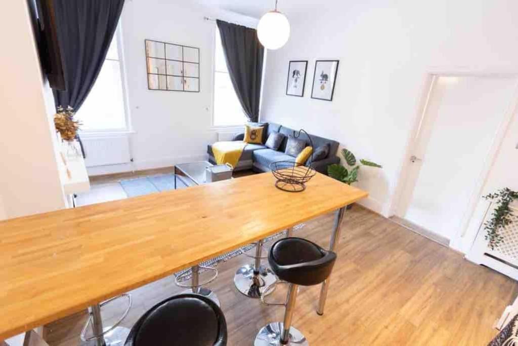 Lovely 2 Bedroom Apartment In Chelsea Sw3 London Kültér fotó