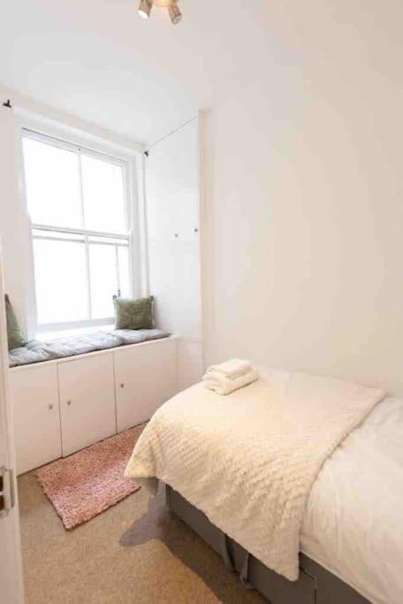 Lovely 2 Bedroom Apartment In Chelsea Sw3 London Kültér fotó